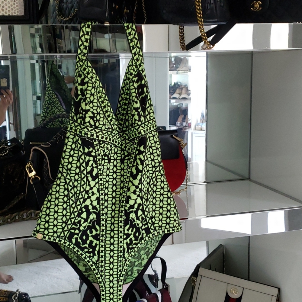 BEAUTIFUL AUTHENTIC HERVE LEGER